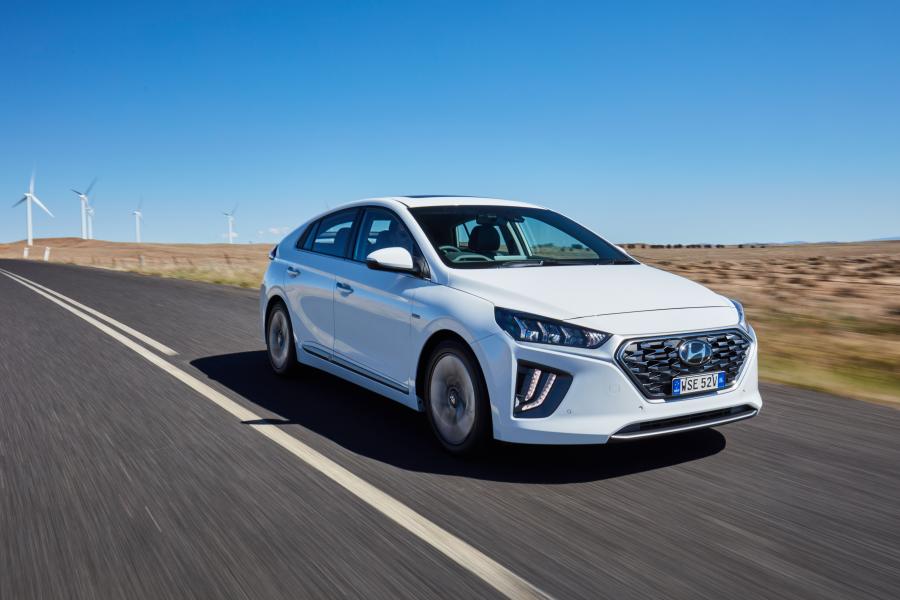 Hyundai IONIQ hybrid (AE) 2019 года  (AU) (фото 14 из 21)